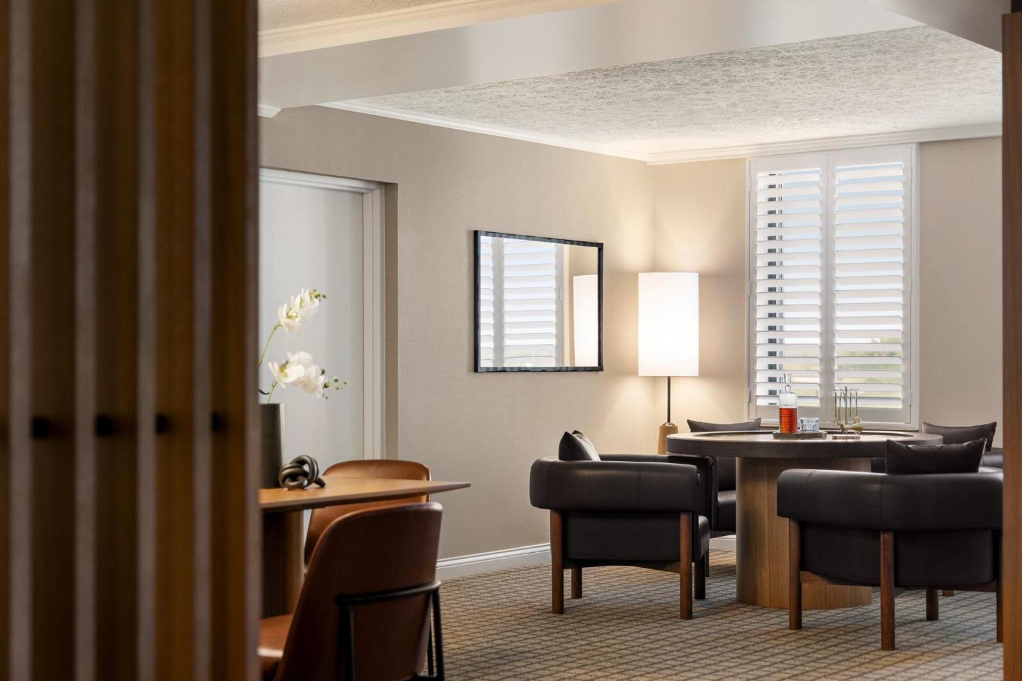 Crowne Plaza Louisville Airport Expo Ctr By Ihg Екстер'єр фото