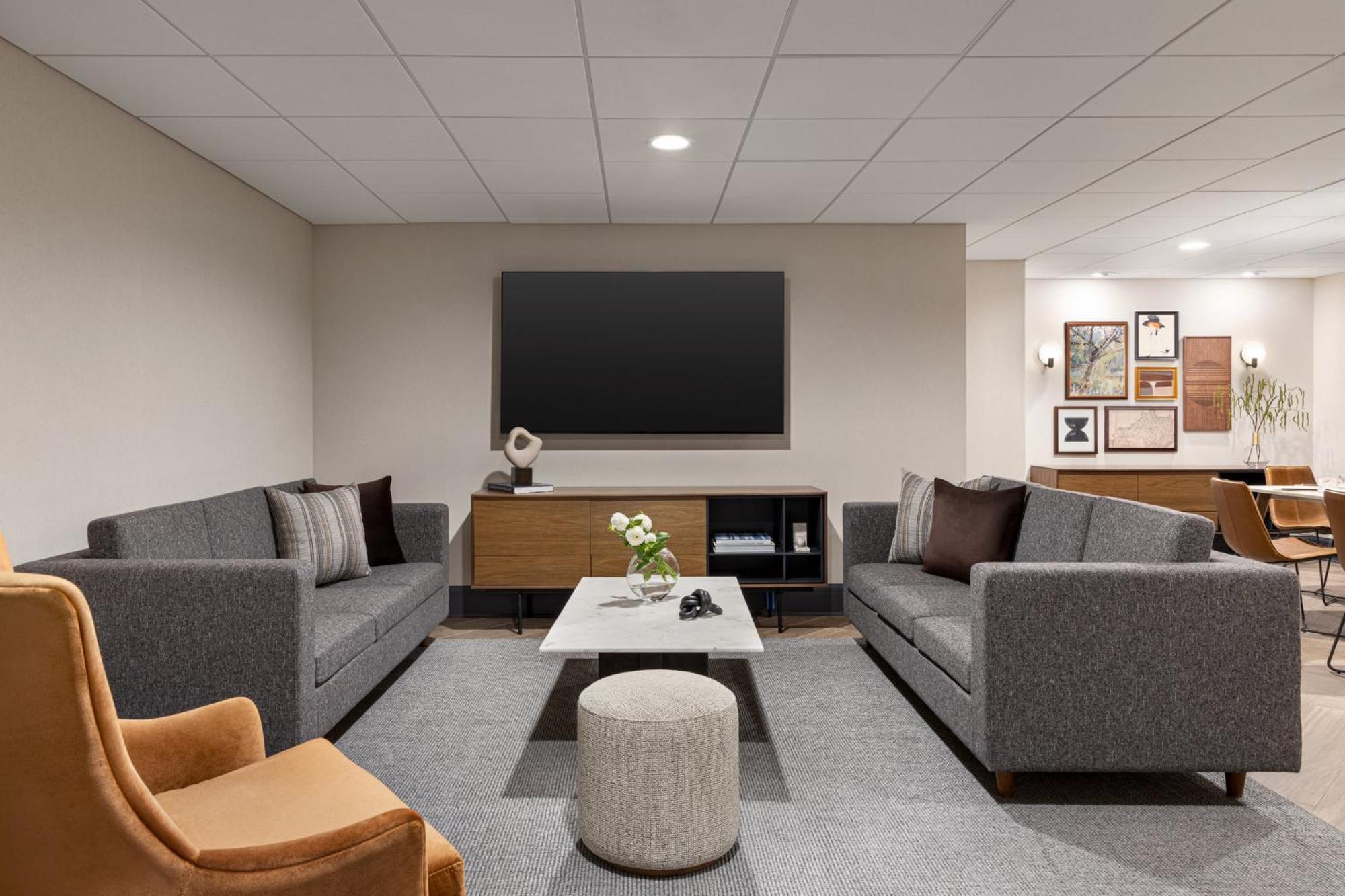 Crowne Plaza Louisville Airport Expo Ctr By Ihg Екстер'єр фото