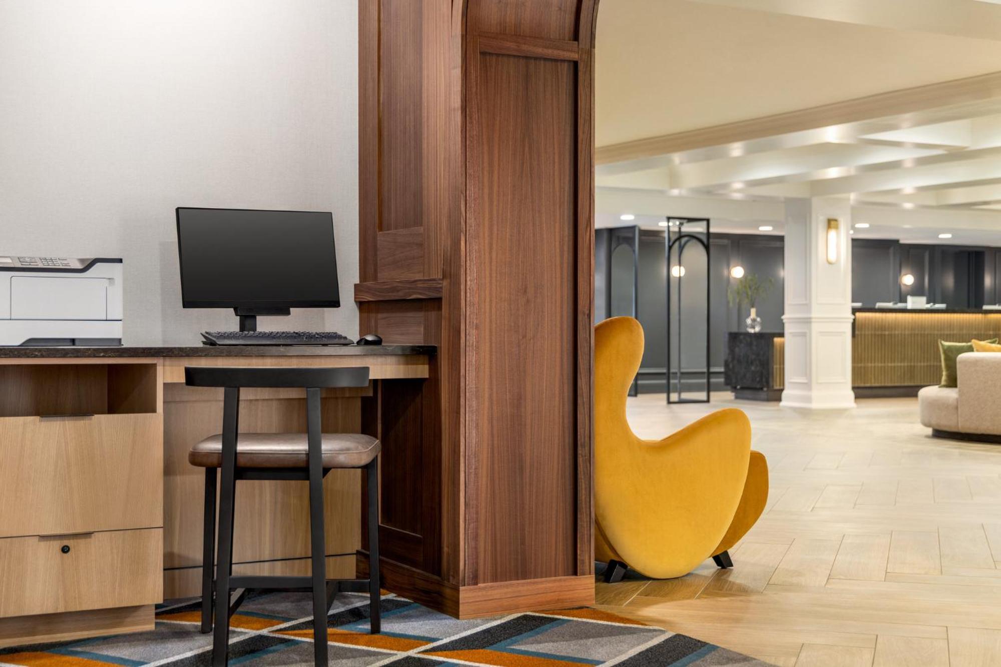 Crowne Plaza Louisville Airport Expo Ctr By Ihg Екстер'єр фото