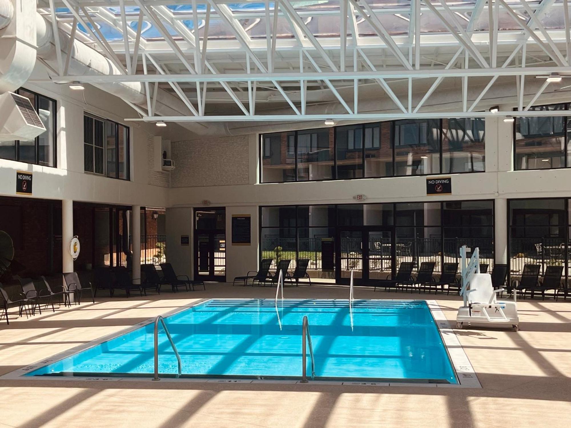 Crowne Plaza Louisville Airport Expo Ctr By Ihg Екстер'єр фото
